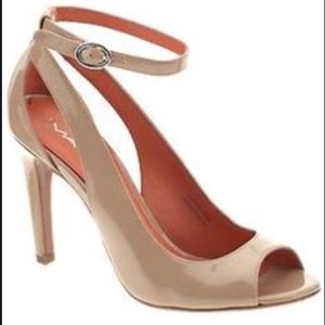 Via Spiga V-Rochelle, Nude